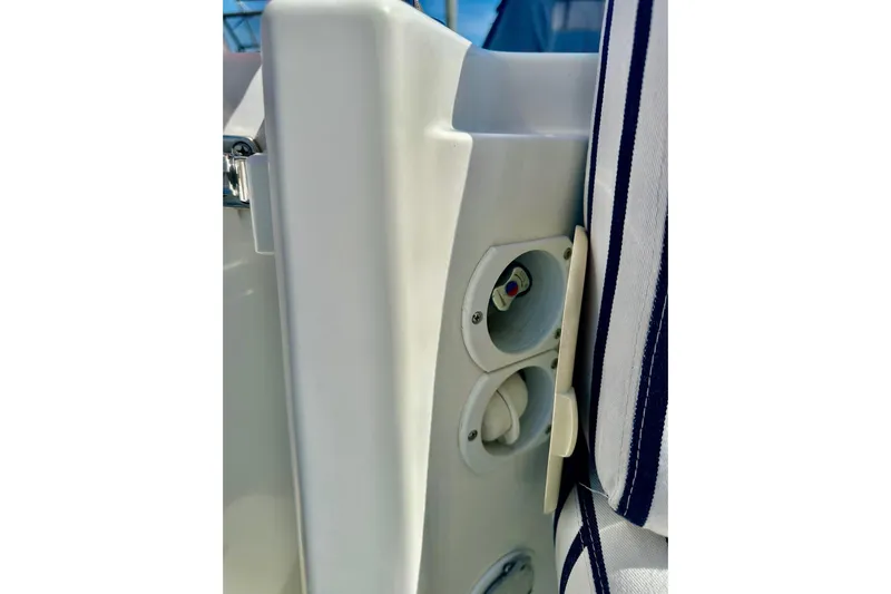 Steel'n Time Yacht Photos Pics Cockpit HC and Shower