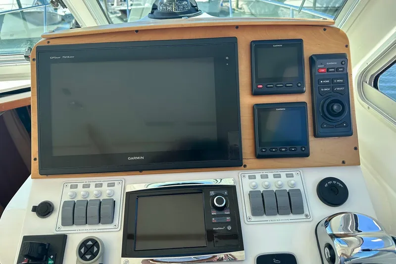 Steel'n Time Yacht Photos Pics Helm Electronics