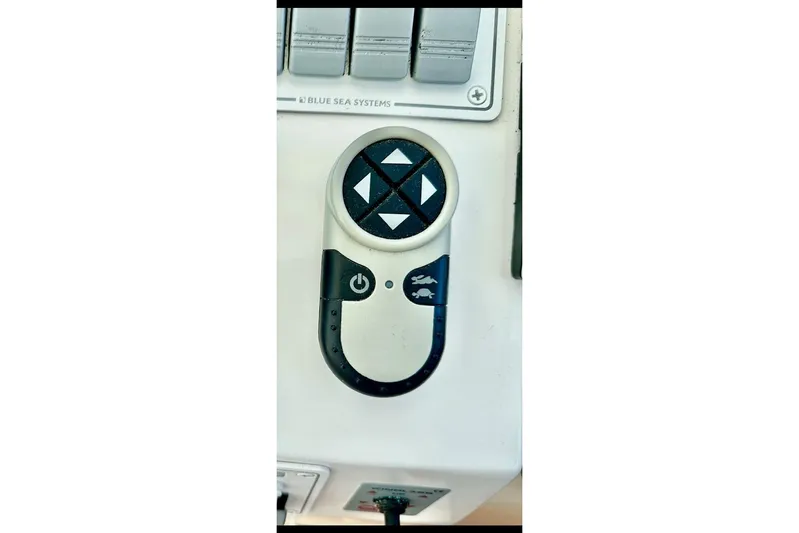 Steel'n Time Yacht Photos Pics Spotlight Remote & Windlass Switch