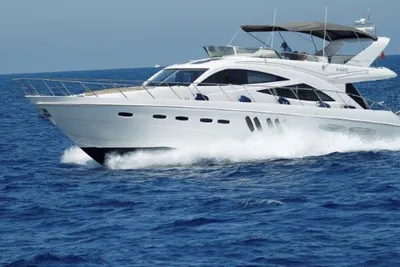 Sealine T60 AURA