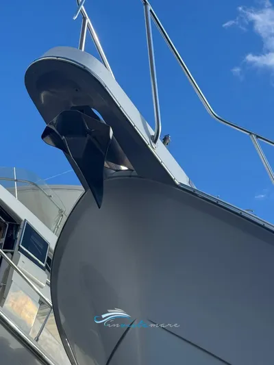  Yacht Photos Pics Hatteras 50 ancora