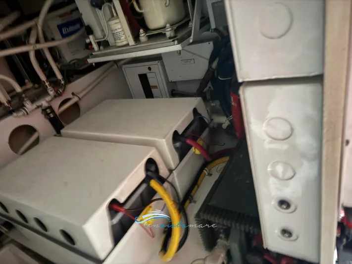  Yacht Photos Pics Hatteras 50 sala motore