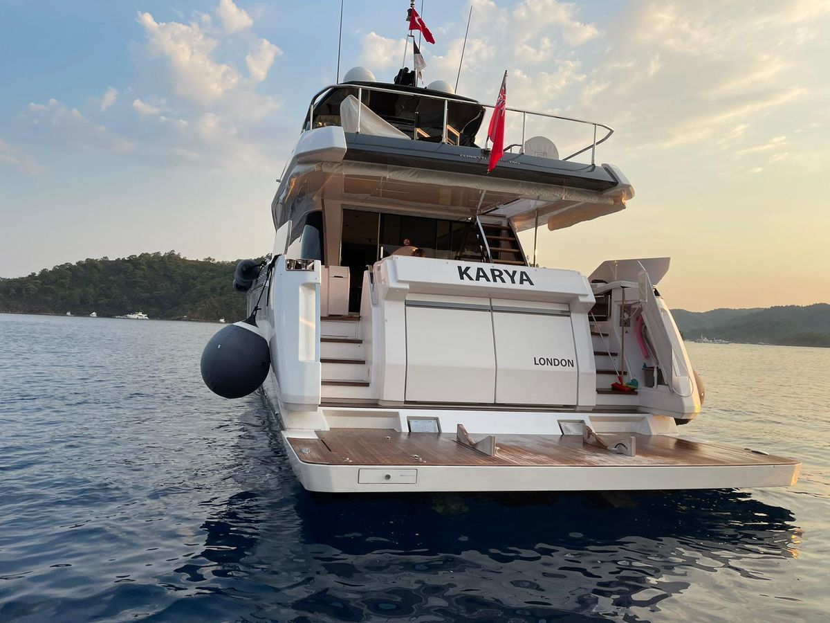 2023 Ferretti Yachts 78 