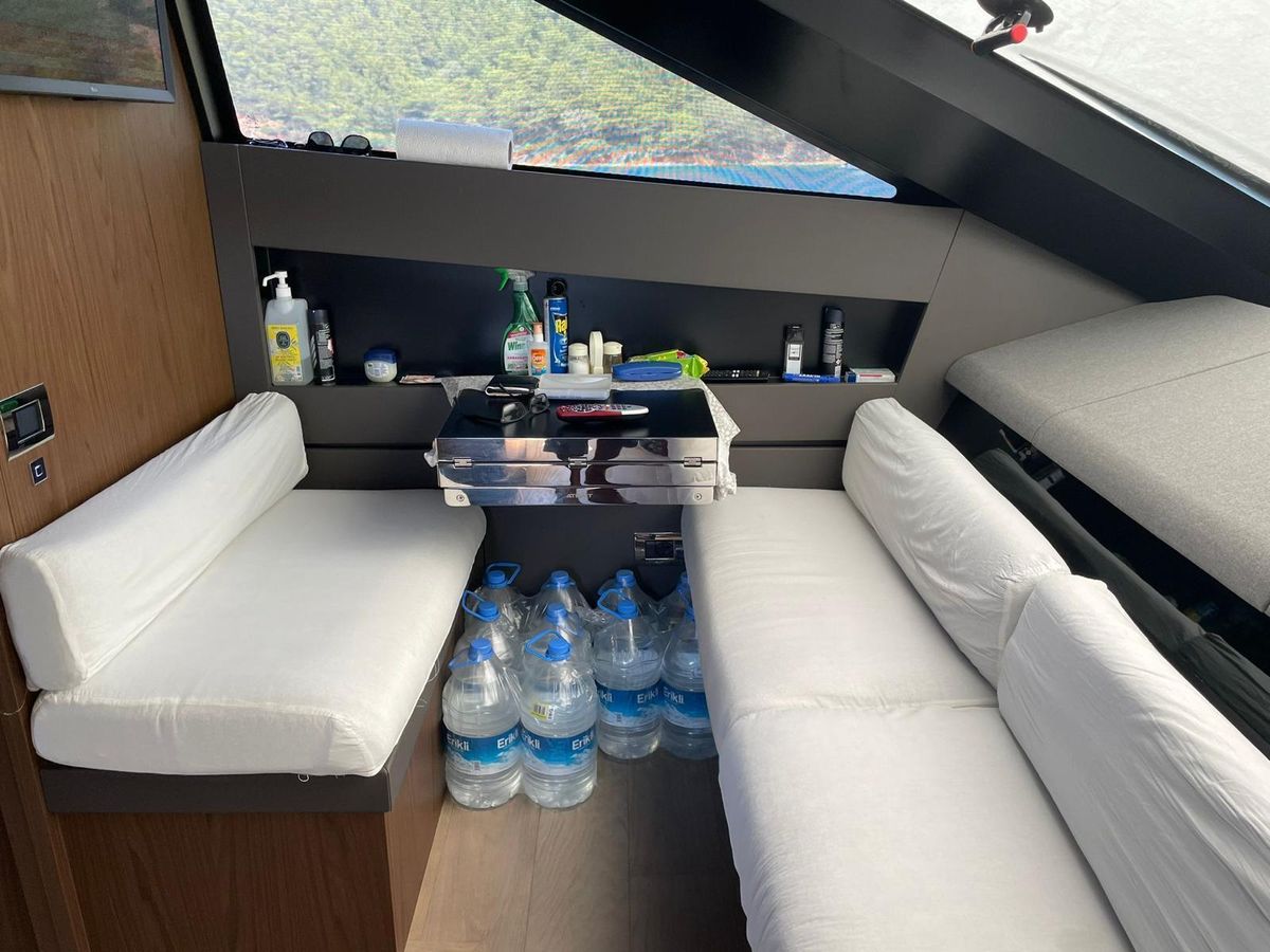 2023 Ferretti Yachts 78 