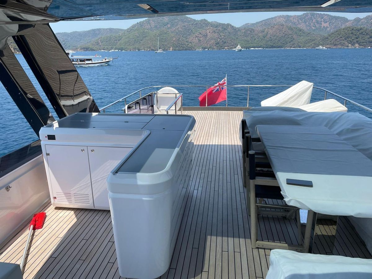 2023 Ferretti Yachts 78 