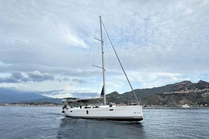 Hanse 445