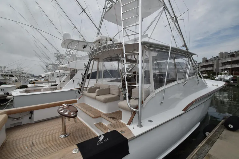 Close Call Yacht Photos Pics Cockpit Seating