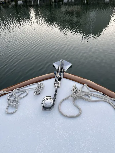 Close Call Yacht Photos Pics Lewmar Anchor Windlass