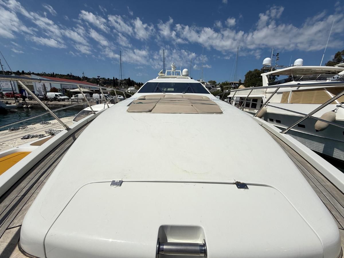 2006 Azimut 88 