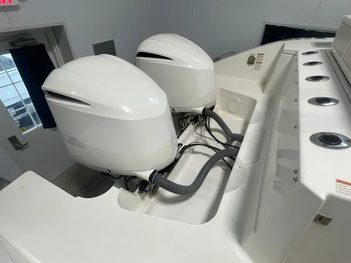 Slack Tide Yacht Photos Pics 