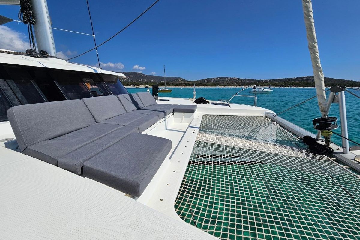 2021 Fountaine Pajot 42