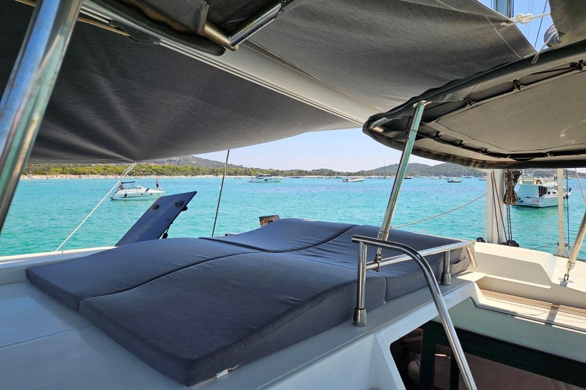 2021 Fountaine Pajot 42