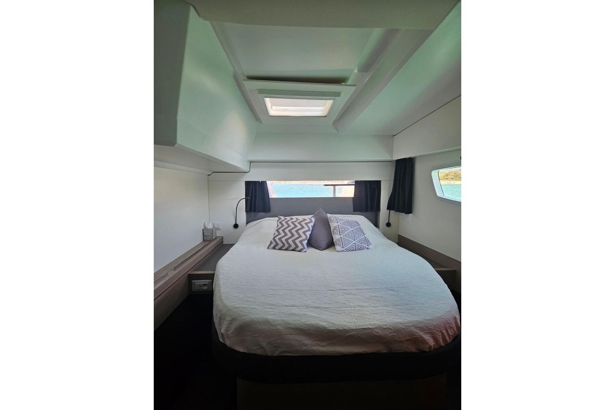 2021 Fountaine Pajot 42