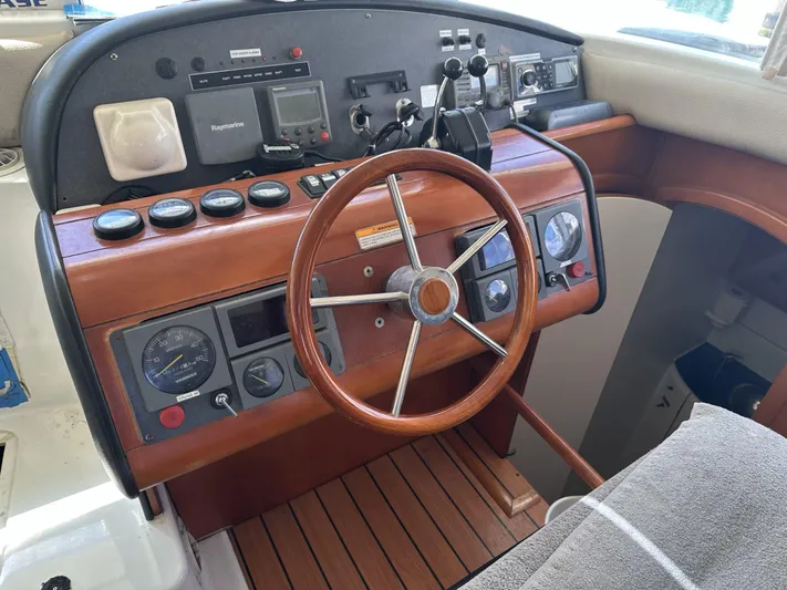 Rendez-vous Yacht Photos Pics 