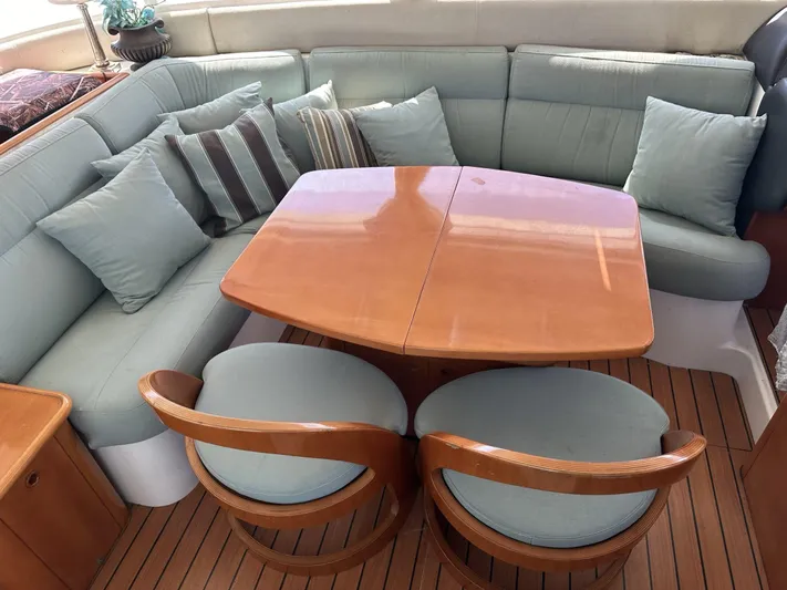 Rendez-vous Yacht Photos Pics 