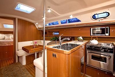 2011 Catalina 355