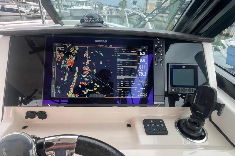 Why Wouldn't You Yacht Photos Pics SIMRAD HALO20+ HD DIGITAL RADAR