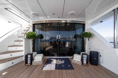 Yacht