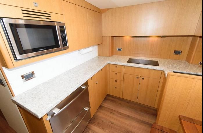 2015 Hatteras 45 