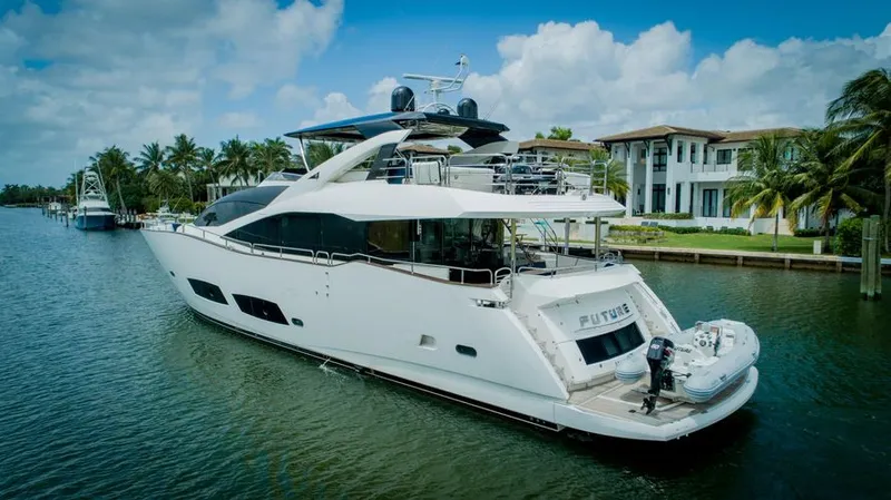 Future Yacht Photos Pics 2015 Sunseeker 28 Metre Yacht - Image 2