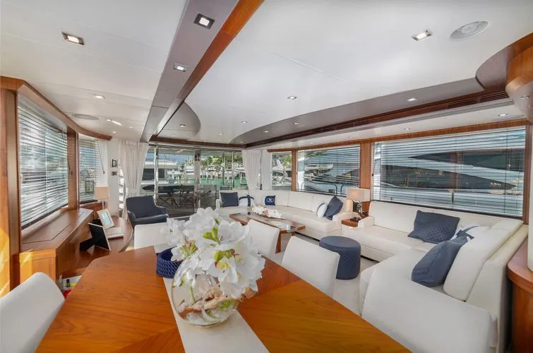 Future Yacht Photos Pics 2015 Sunseeker 28 Metre Yacht - Image 9