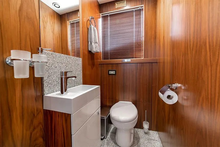 Future Yacht Photos Pics 2015 Sunseeker 28 Metre Yacht - Image 15