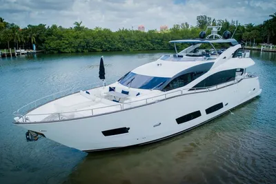 2015 Sunseeker 28 Metre Yacht