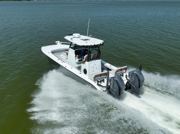 Blowin Scales Yacht Photos Pics 