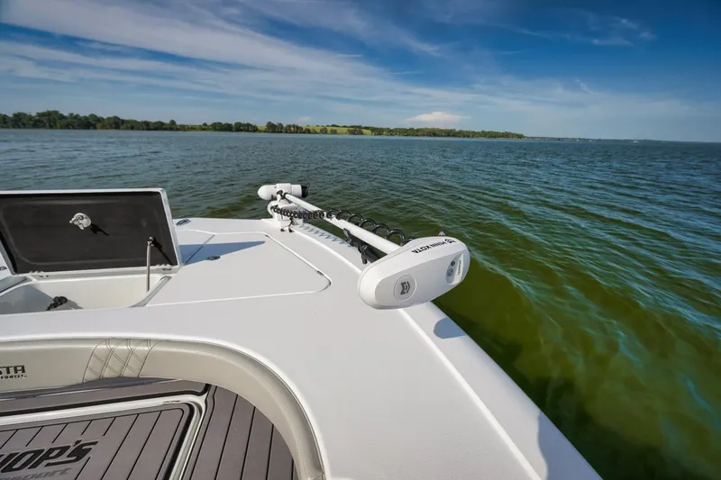 Blowin Scales Yacht Photos Pics 