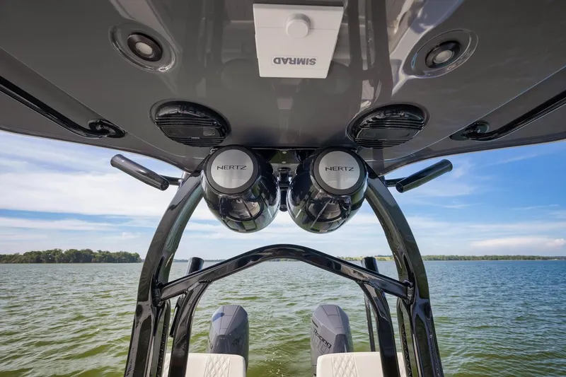 Blowin Scales Yacht Photos Pics 