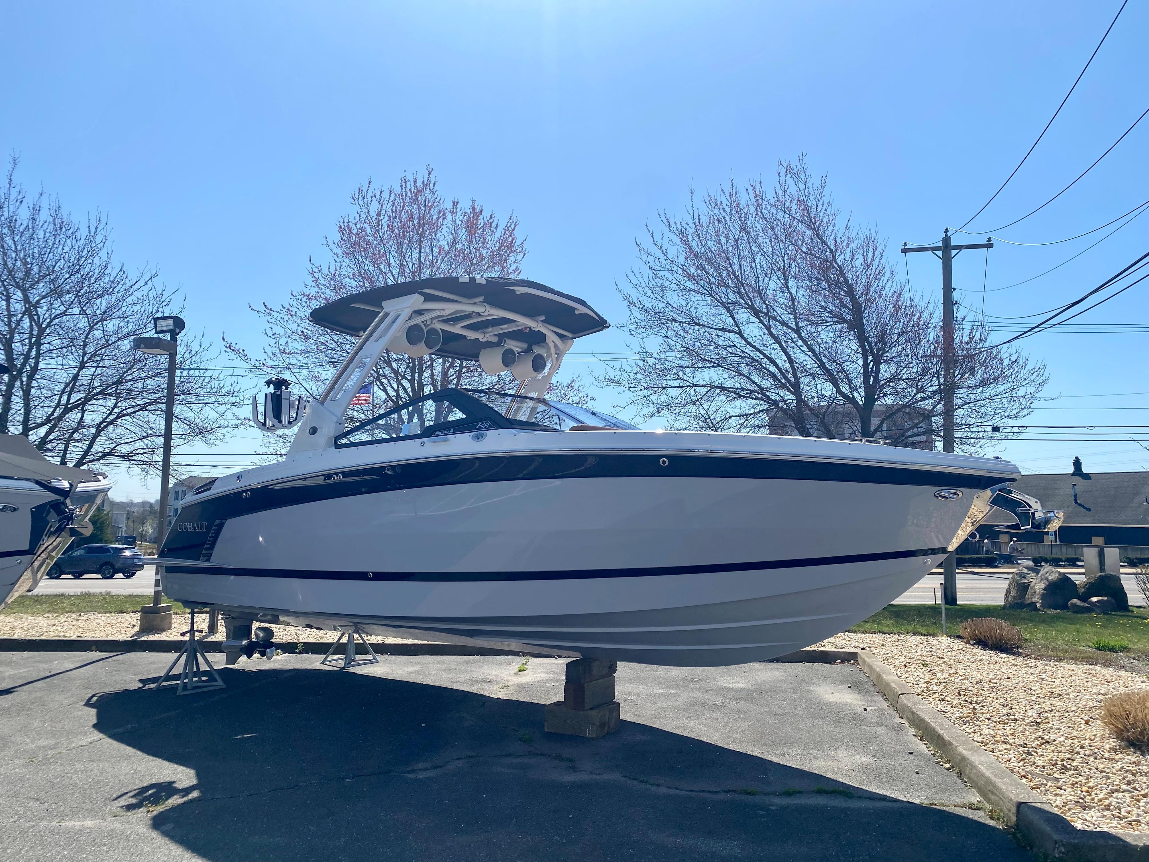 2023 Cobalt R8 Surf Ski and Wakeboard for sale YachtWorld