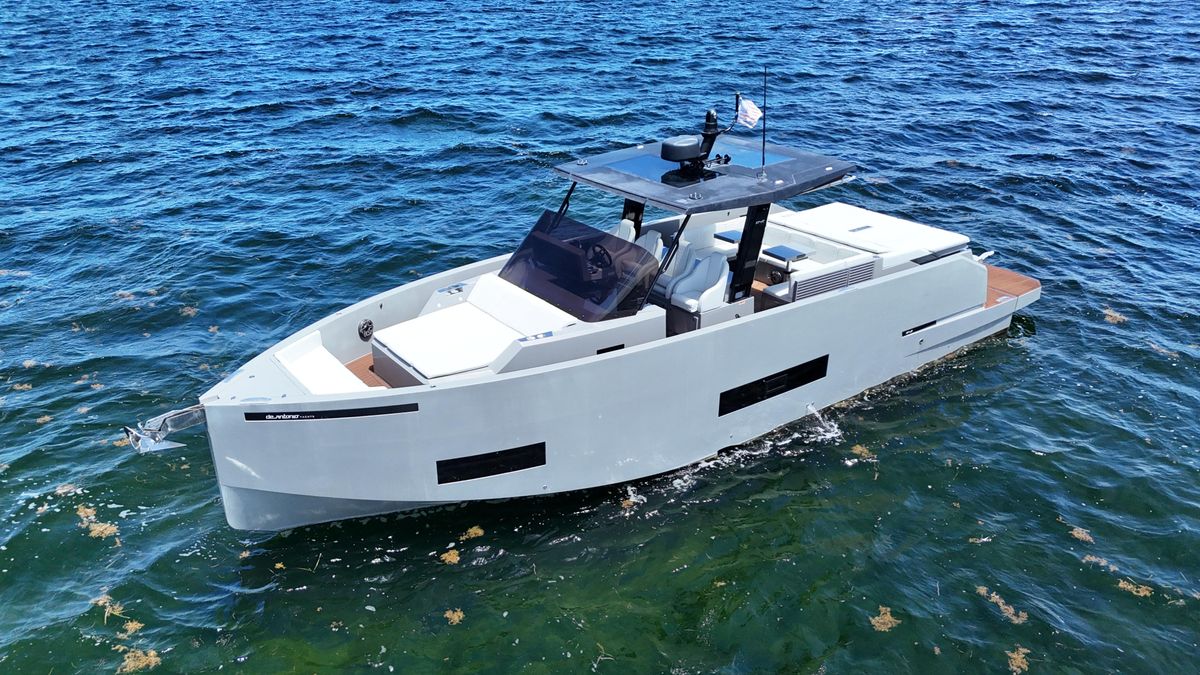 2021 De Antonio Yachts 42 