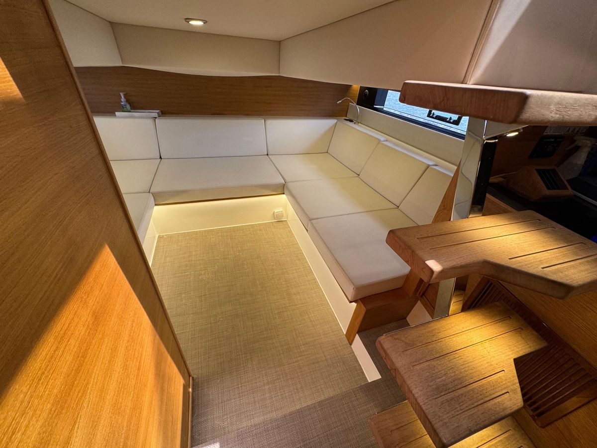 2021 De Antonio Yachts 42 