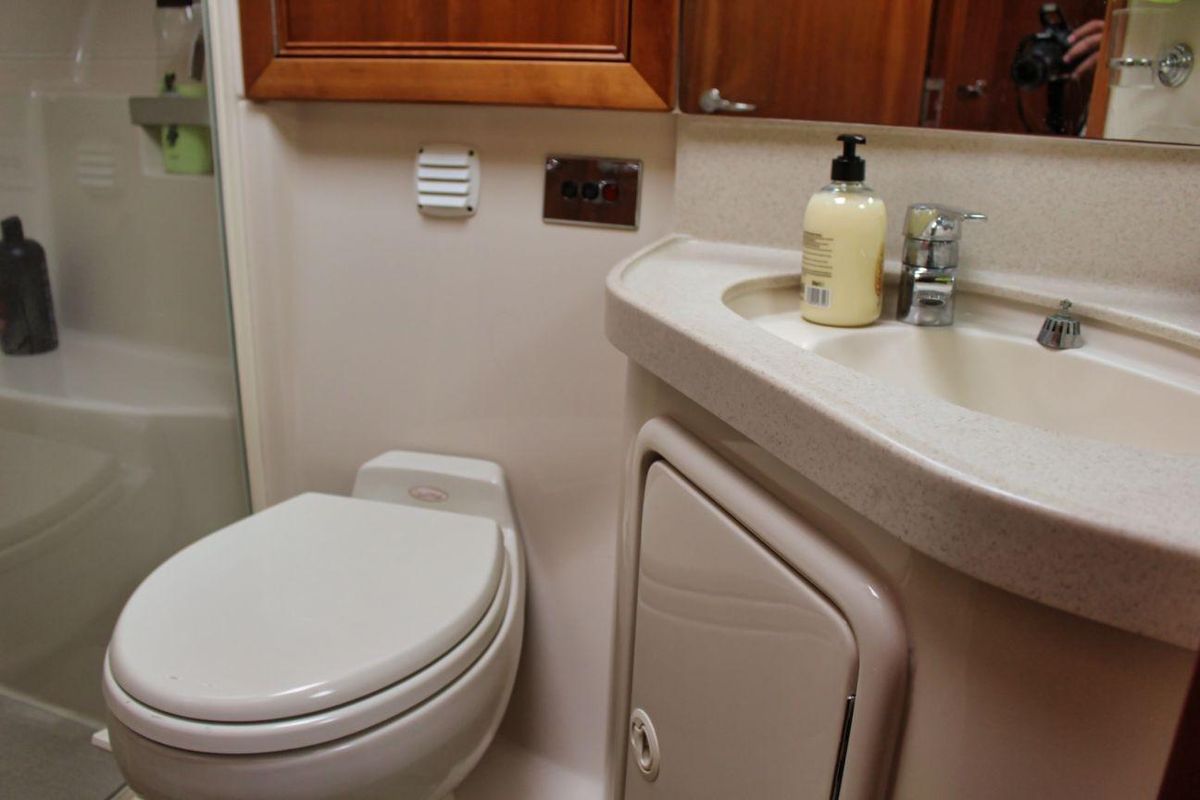 2004 Riviera 58 