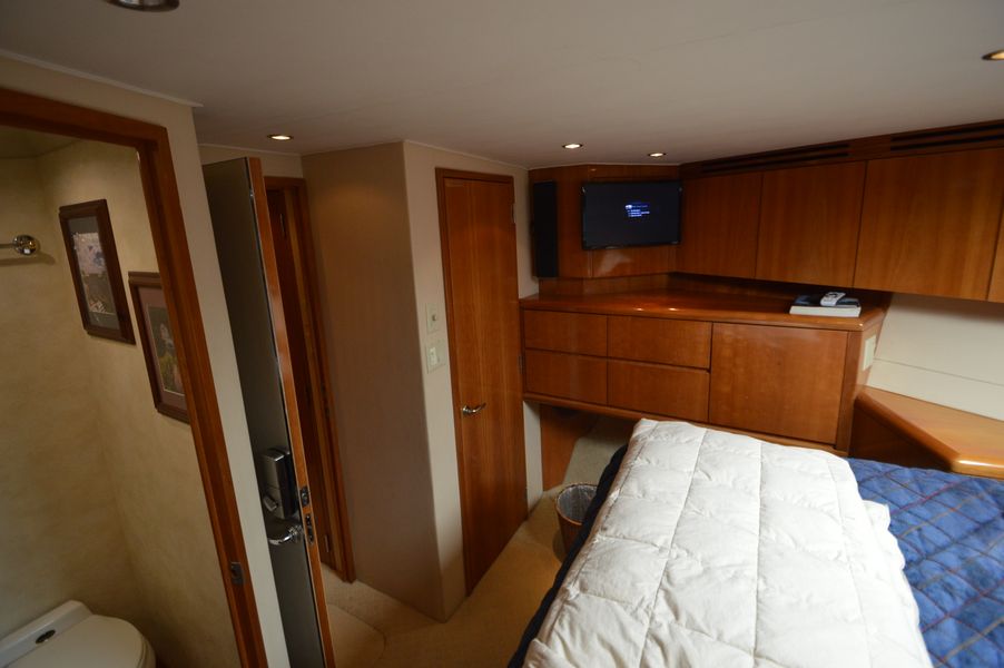 2001 Hatteras 60 Convertible
