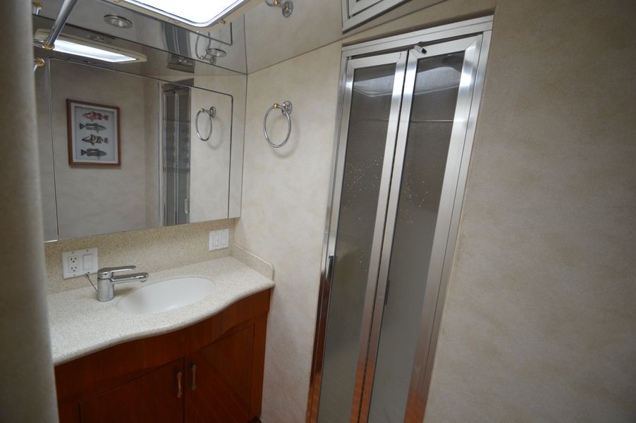 2001 Hatteras 60 Convertible