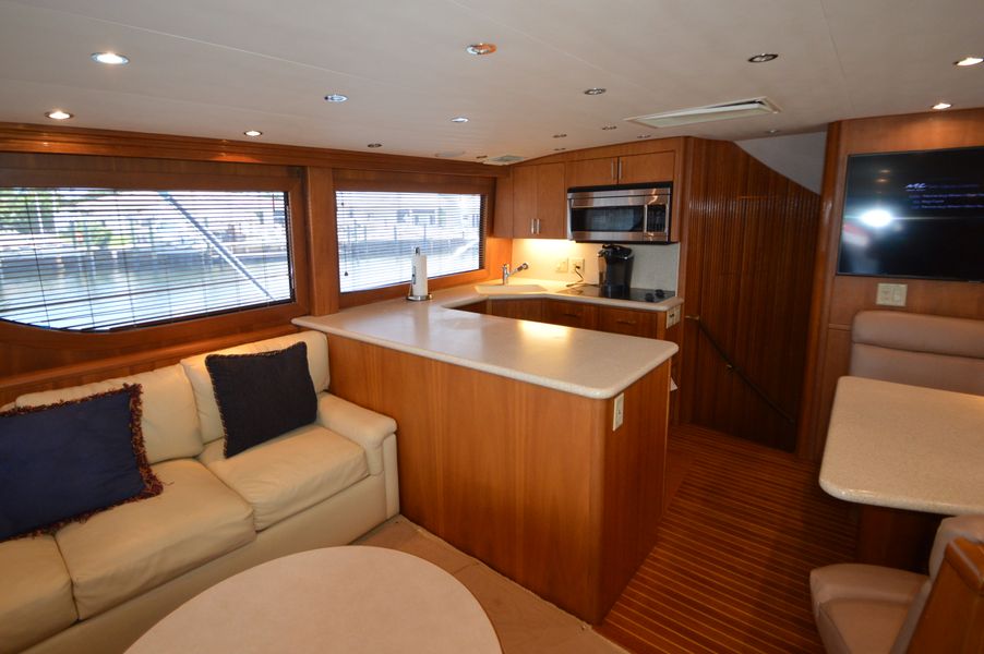 2001 Hatteras 60 Convertible