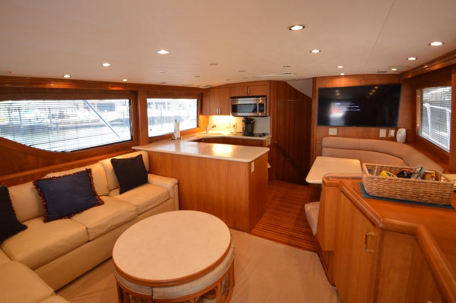 2001 Hatteras 60 Convertible