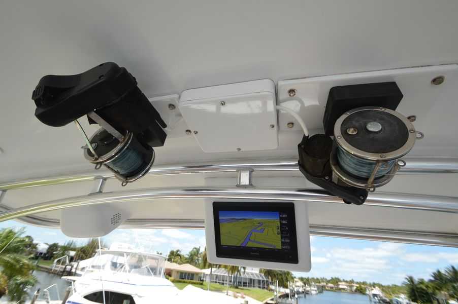 2001 Hatteras 60 Convertible