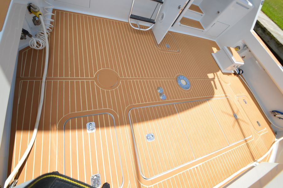 2001 Hatteras 60 Convertible