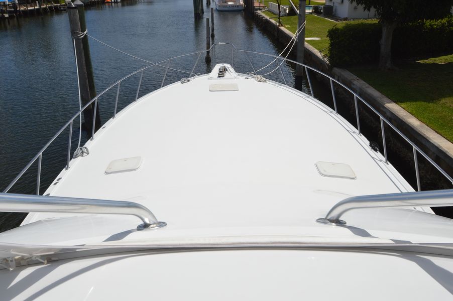 2001 Hatteras 60 Convertible