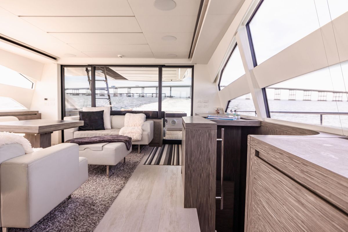 2017 Pershing 82 