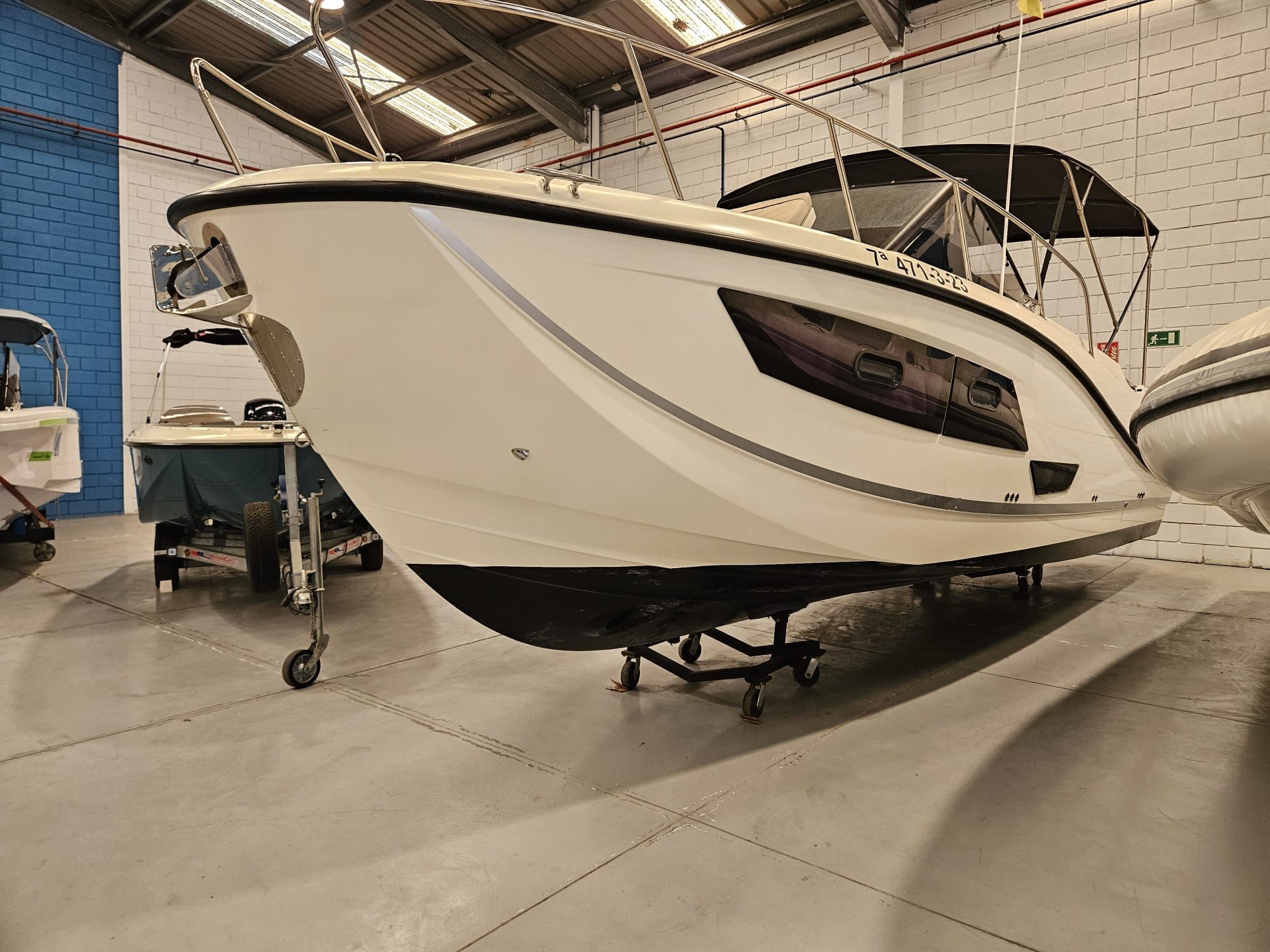 2023 Quicksilver Activ 875 Sundeck