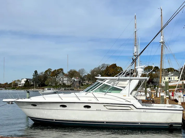 Halcyon Yacht Photos Pics portside - full