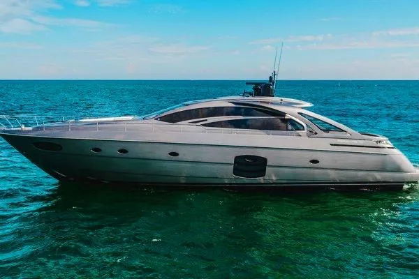 Andiamo Yacht Photos Pics 