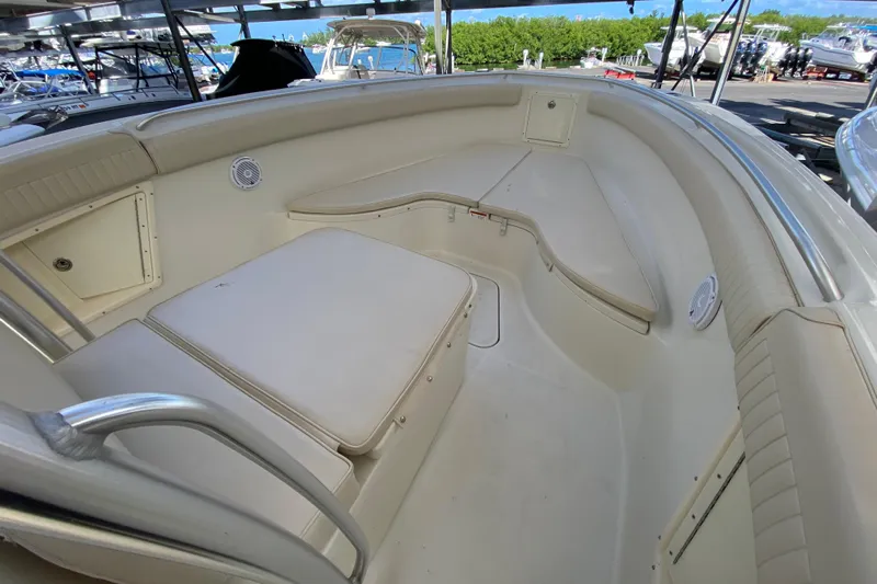  Yacht Photos Pics 2008 Hydra-Sports Vector 2900 CC boat interior with cushioned seating and storage compartments.