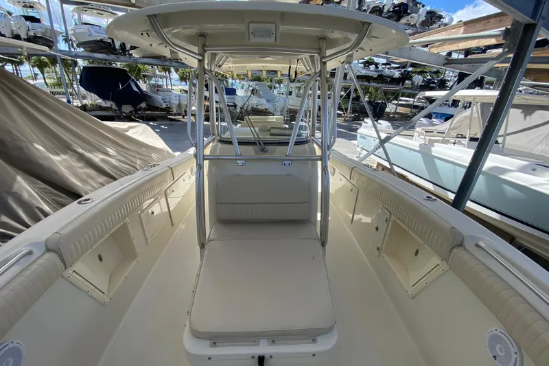  Yacht Photos Pics 2008 Hydra-Sports Vector 2900 CC boat interior with seating and storage, docked in marina.