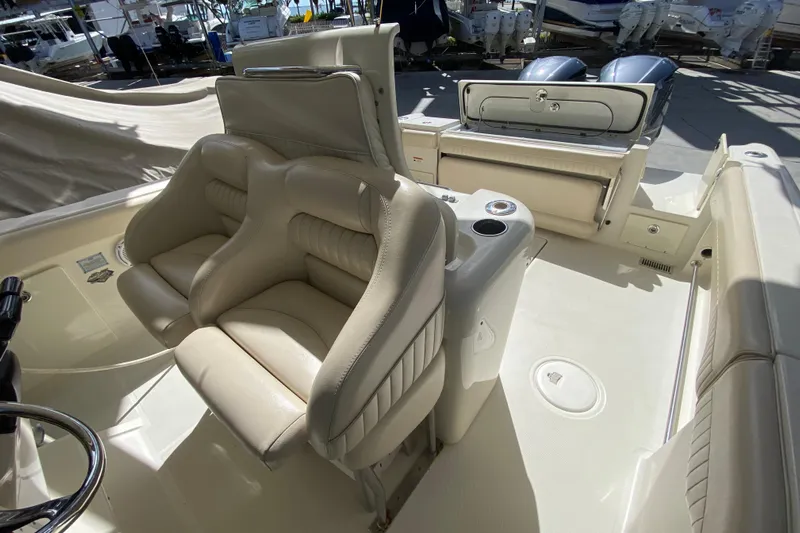  Yacht Photos Pics 2008 Hydra-Sports Vector 2900 CC interior with beige seating and dual outboard motors.