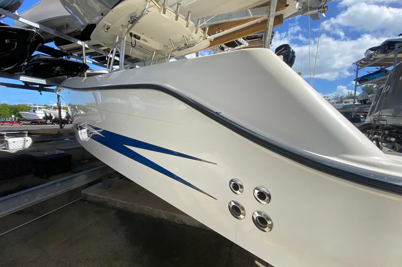  Yacht Photos Pics 2008 Hydra-Sports Vector 2900 CC boat with sleek design and blue accents.
