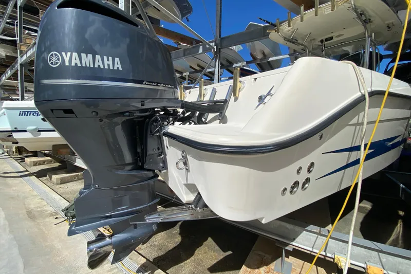  Yacht Photos Pics 2008 Hydra-Sports Vector 2900 CC with Yamaha outboard engine in storage.